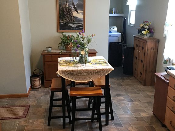 4th image of 43 Stacy Dr