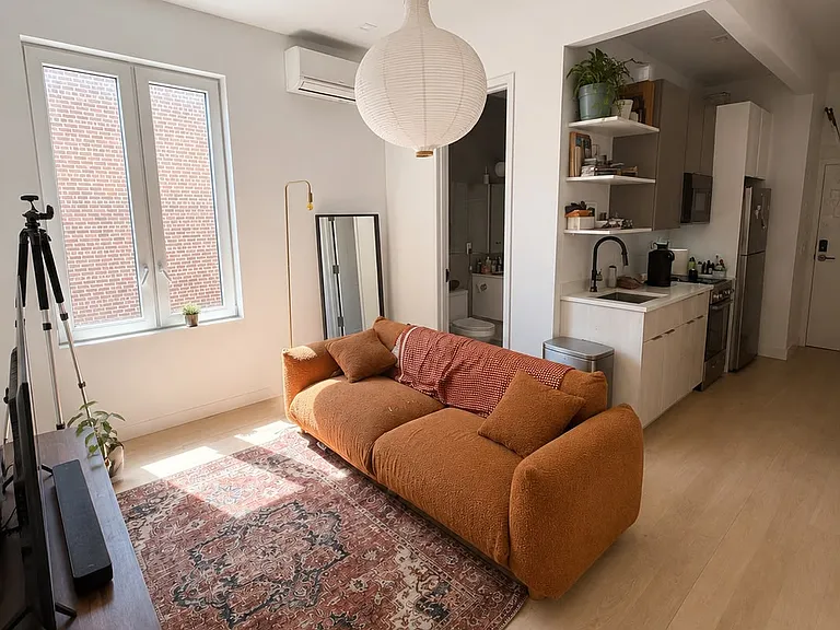 292 Linden Blvd #4D — Photo 1