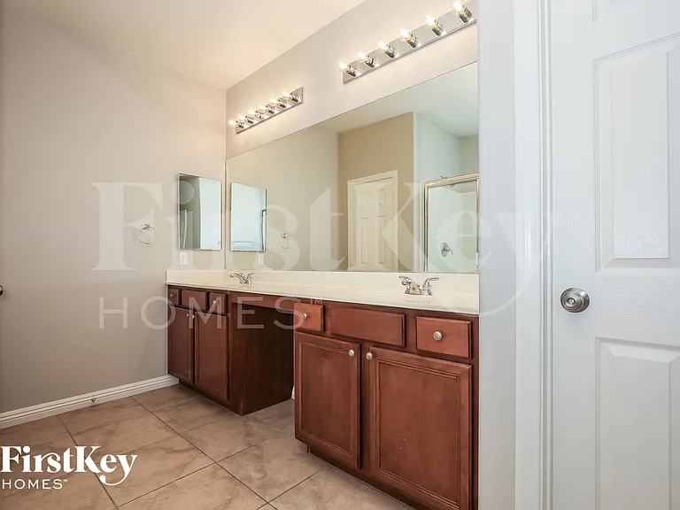 4184 Octans St — Photo 11