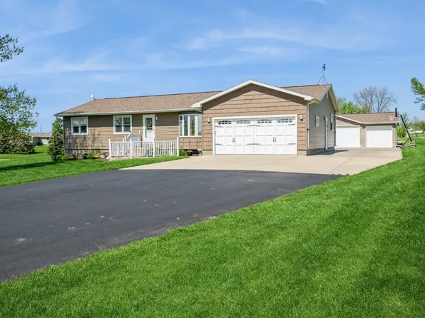 7393 30th Ave, Atkins, IA 52206