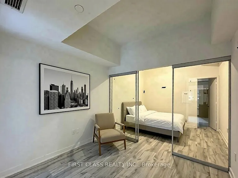 135 Lower Sherbourne St #1733W — Photo 8