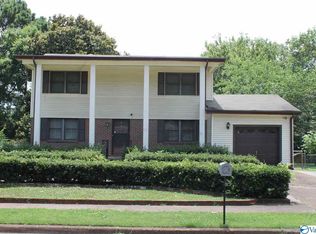 3813 Jamestown Dr NW, Huntsville, AL 35810
