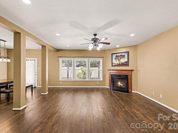 2nd image of 6058 Laurent Ave