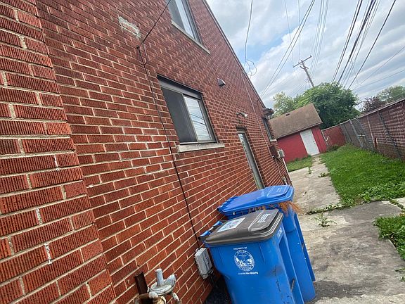 2nd image of 7005 Rockdale St