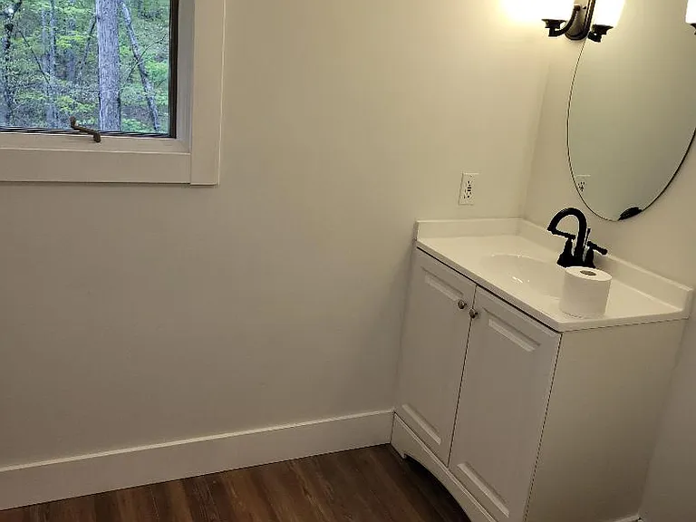 1685 Treetop Ln — Photo 15