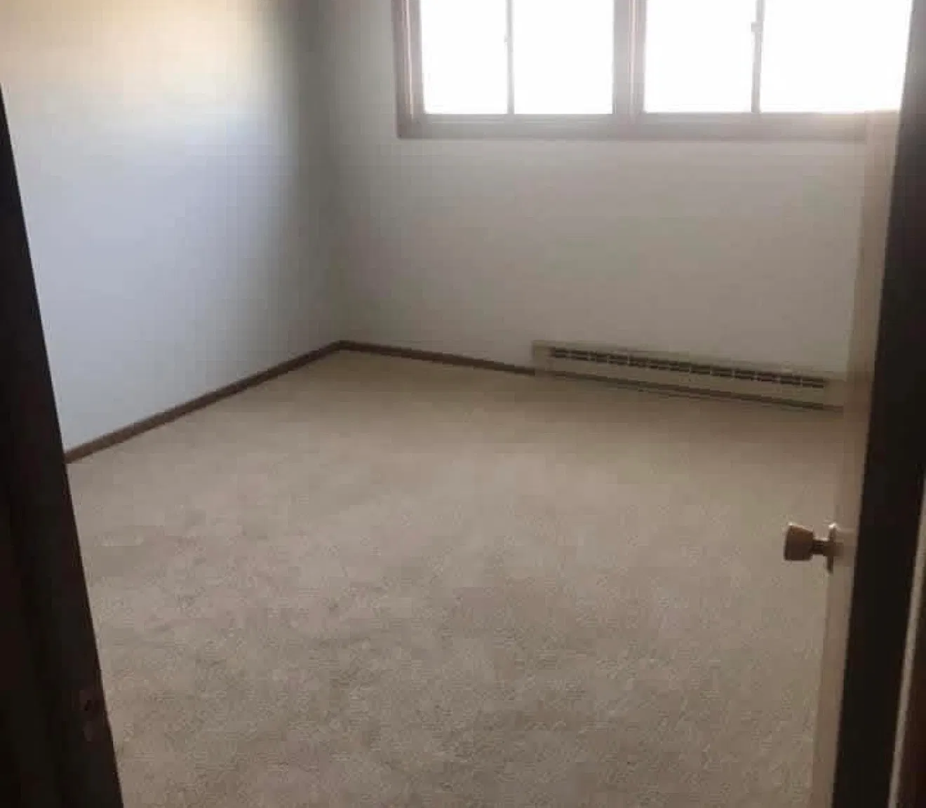 2 bed, 900 sqft, $875 — Photo 3