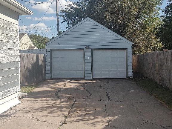 2nd image of 3407 Broadway Ave
