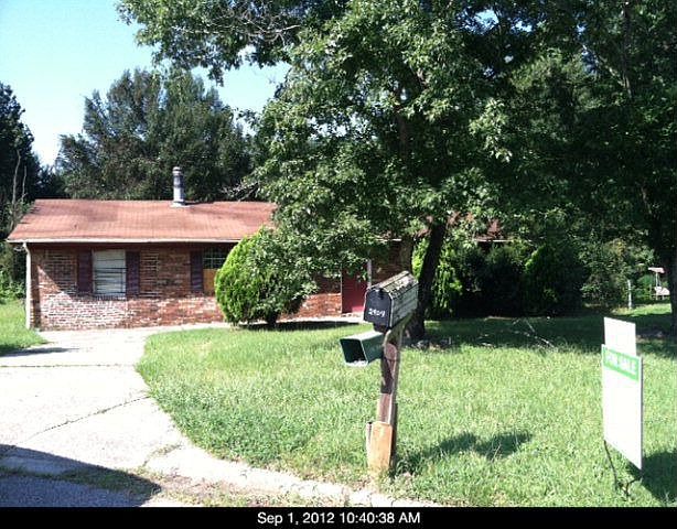 2nd image of 2904 Dahlia Dr