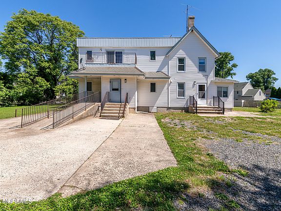 2nd image of 795 Harmony Road