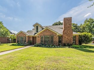 3453 Knob Oak Dr, Grapevine, TX 76051