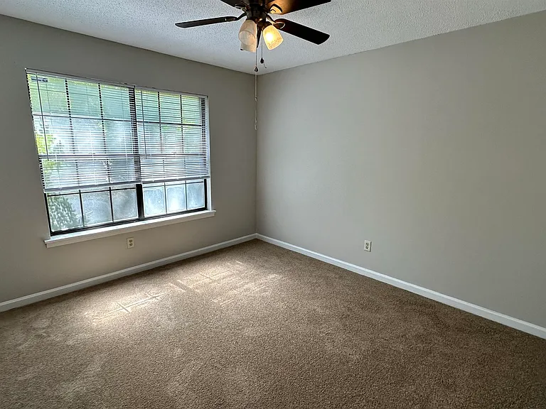 2496 Southwood Plantation Rd #A — Photo 12