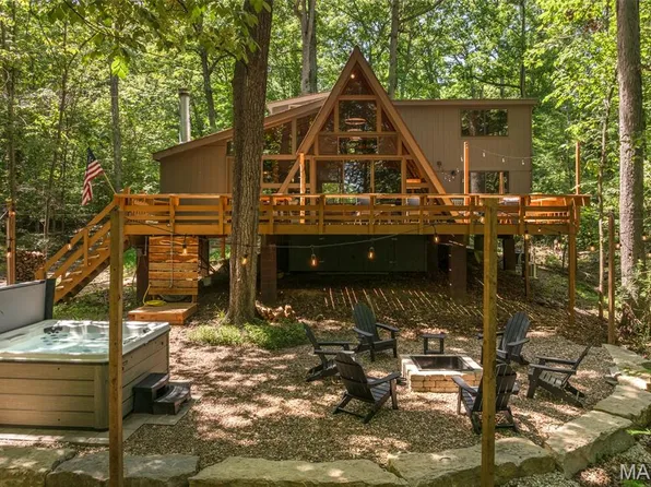 444 Foxfire Circle Dr, Innsbrook, MO 63390