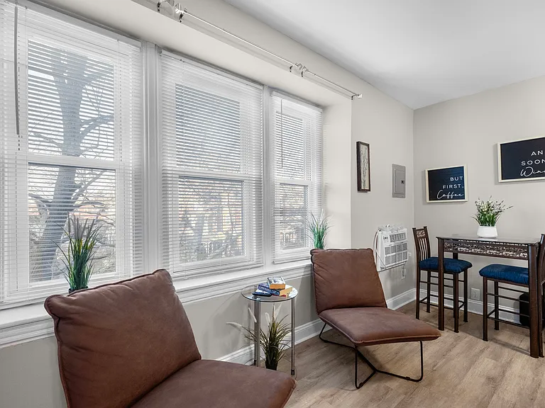 4040 Spruce St #5 — Photo 1