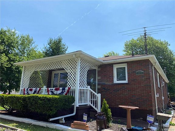2nd image of 6323 Lawson Dr
