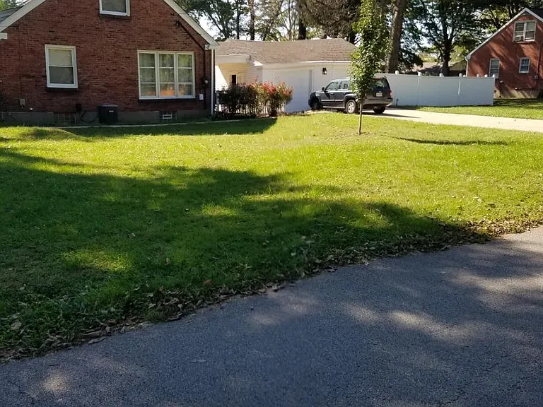 128 Marshall Dr — Photo 5