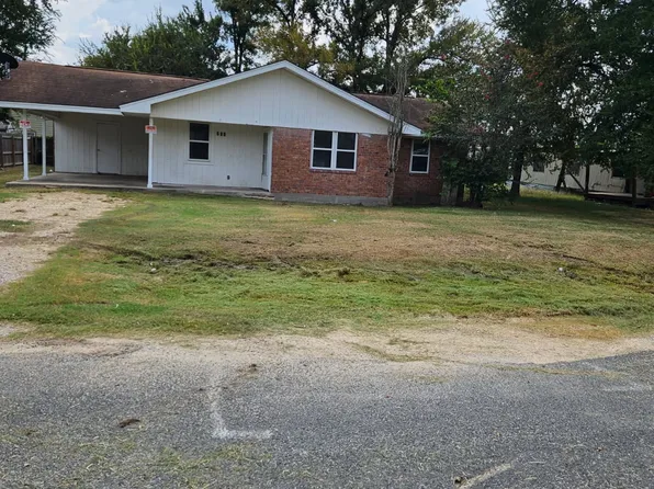 711 W Virginia St, Navasota, TX 77868