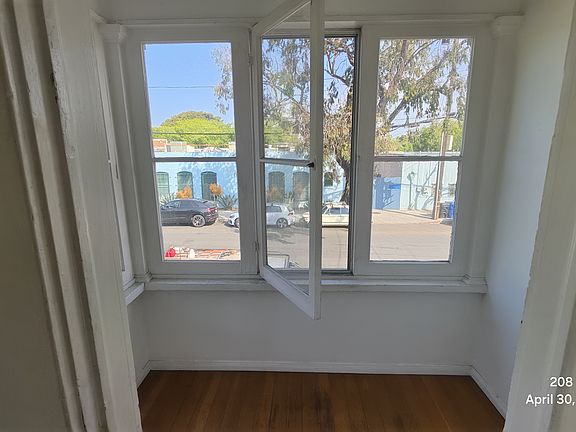 4th image of 208 San Juan Ave APT 4