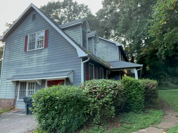 1465 Lake Lucerne Rd SW, Lilburn, GA 30047