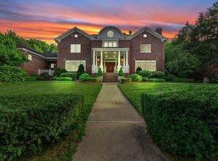 9 Kenmore Dr, Danvers, MA 01923