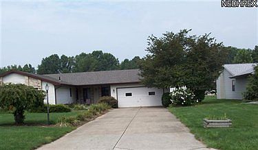 2nd image of 660 Cathyann Dr