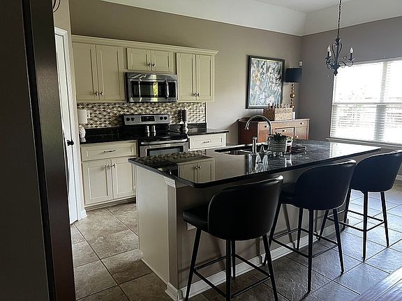 5th image of 4192 Bramble Crest Dr