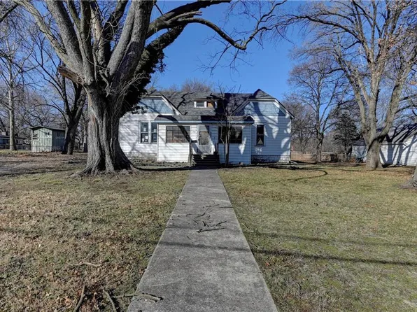 588 W Loula St, Olathe, KS 66061