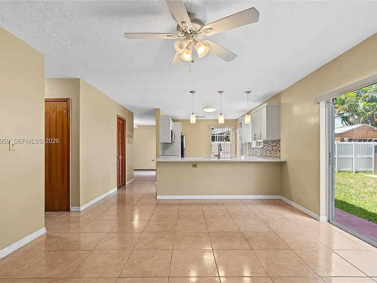 15345 SW 63rd Ter — Photo 7