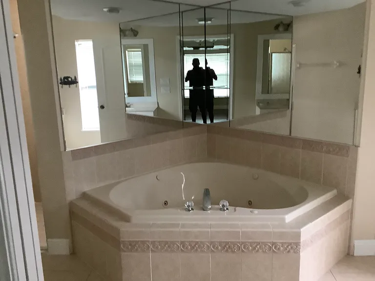 5828 NW Dana Cir — Photo 5