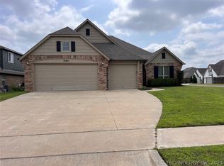 10611 S Madison St, Jenks, OK 74037