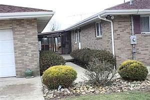 3rd image of 58 Amos Dr