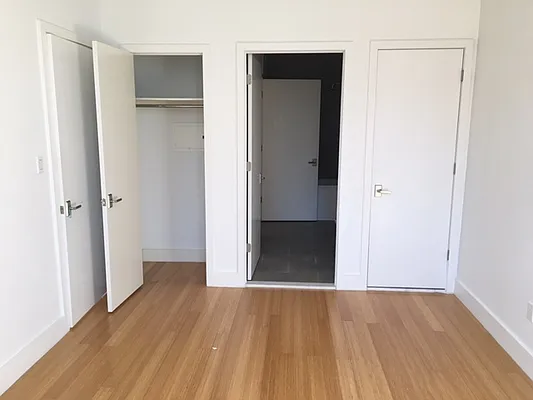 Rented by Premier Metro Realty Corp | media 32