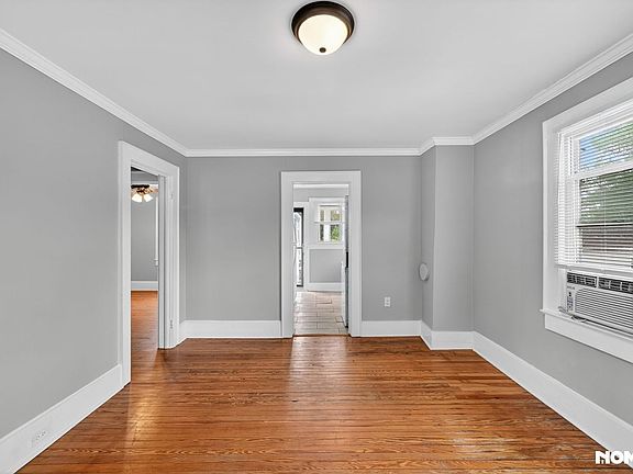 2nd image of 304 1/2 Marstellar St