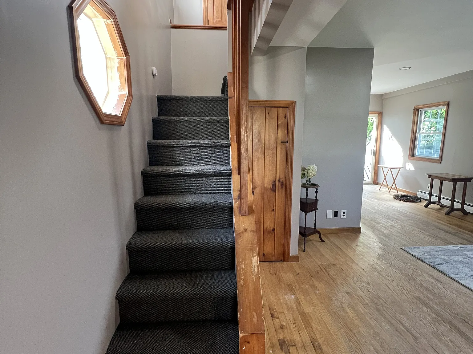 2 bed, 900 sqft, $3,499 — Photo 1