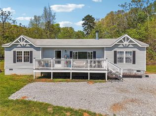 2496 Venture Dr, Gainesville, GA 30506