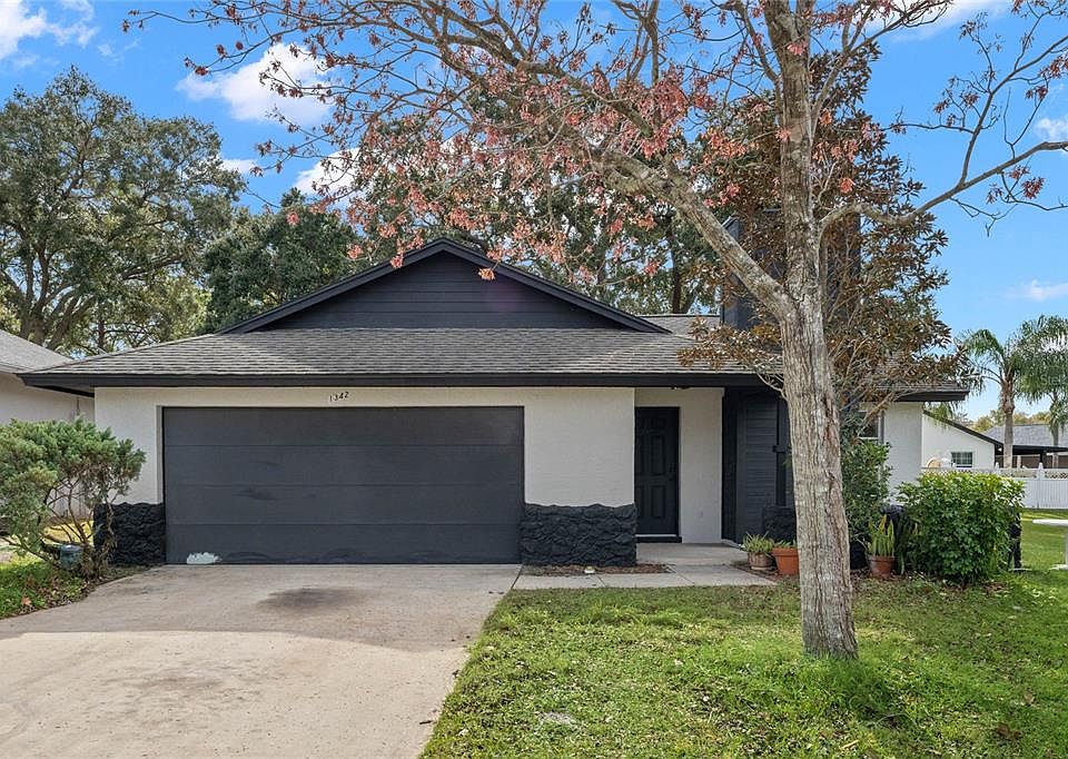 1st image of 1342 MARIPOSA COURT