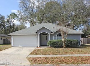 1142R Dorwinion Dr, Jacksonville, FL 32225
