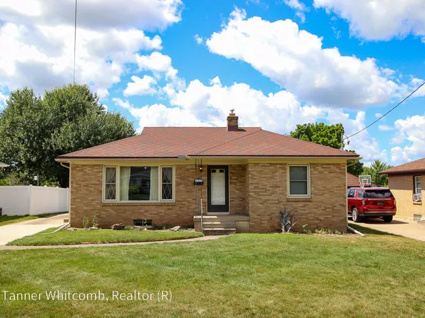3353 Collingwood Ave SW, Wyoming, MI 49519