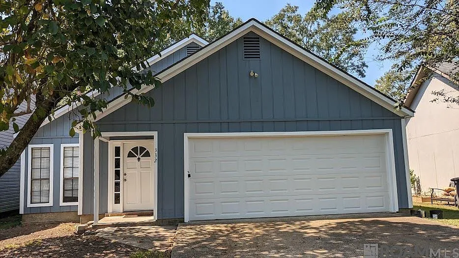 332 Heatherwood Dr