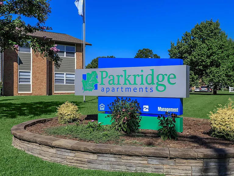 Parkridge Apartments — Photo 4
