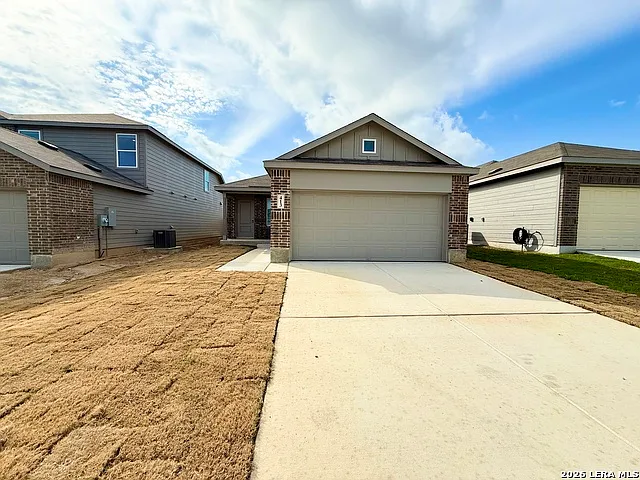 413 Moscato Rd — Photo 1