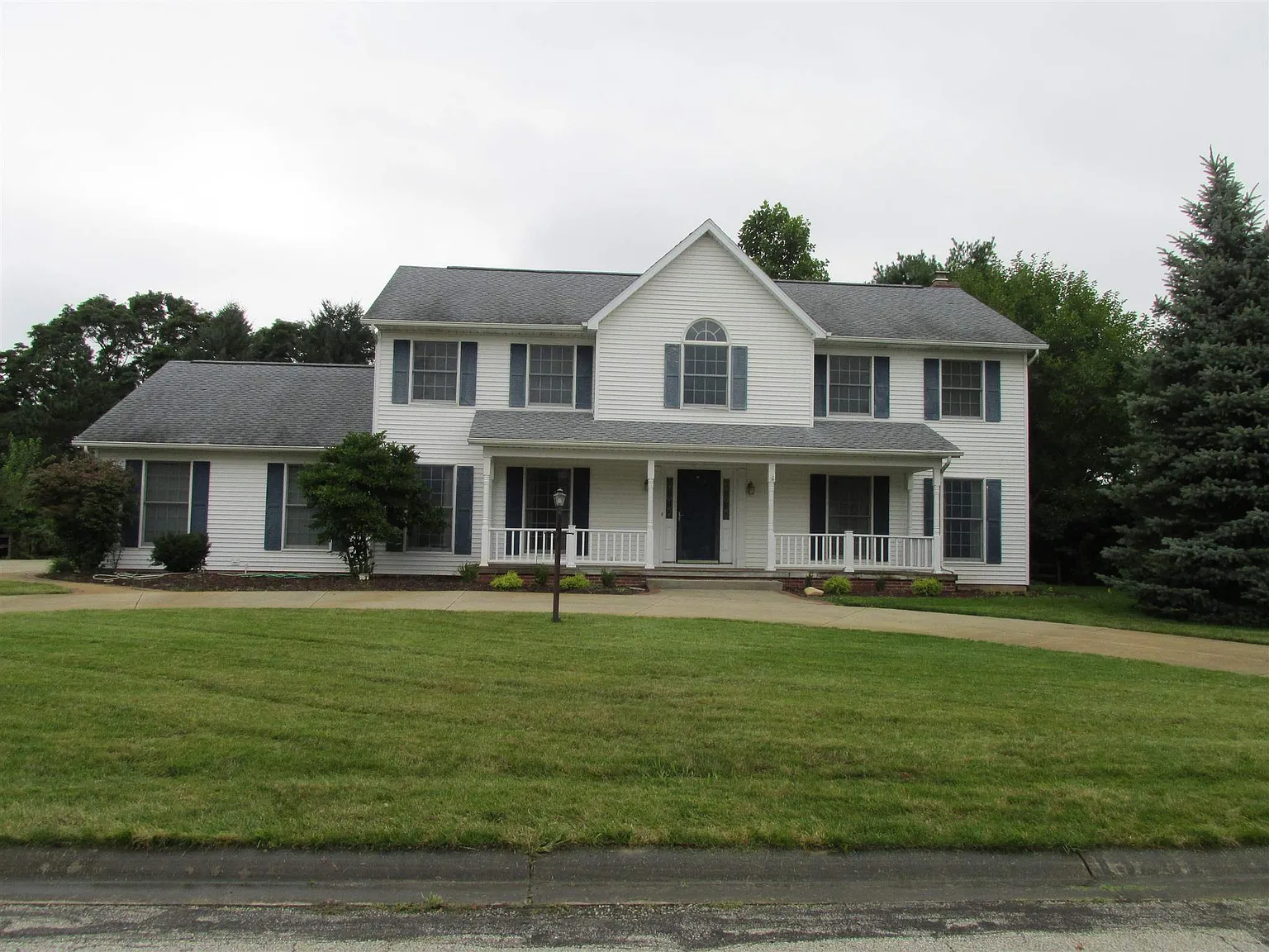 15261 Roswell Ct photo 1