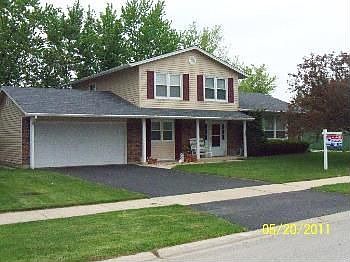 2nd image of 545 Hampshire Ln