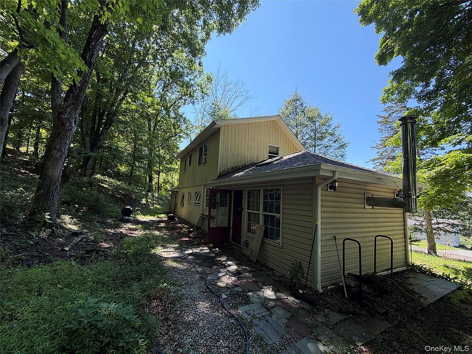 1st image of 34 Upper Hillman Road