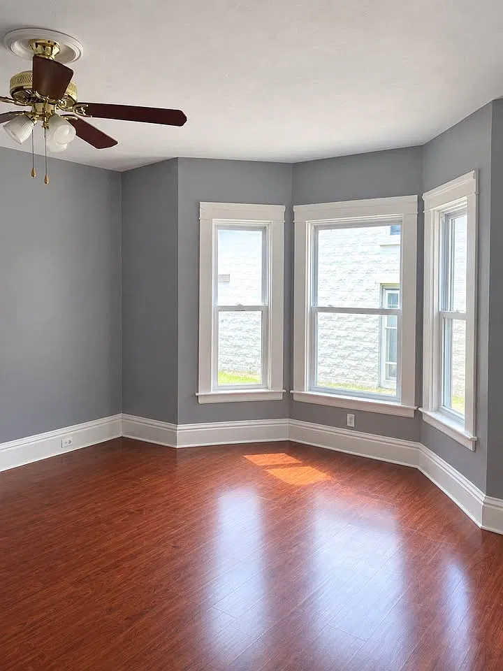 3 bed, 1215 sqft, $1,800 — Photo 4