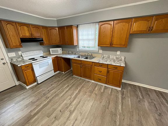 4th image of 130 Pisgah Dr