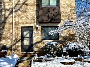 6902 Knighthood Ln, Columbia, MD 21045