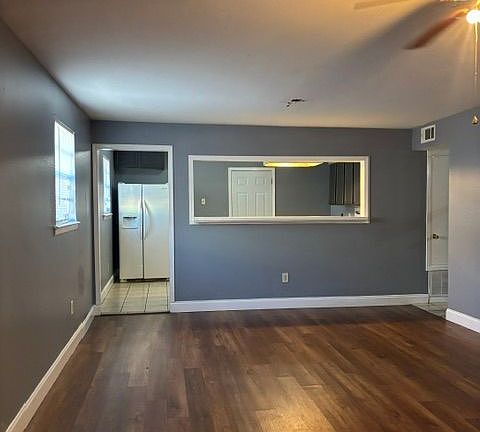 5th image of 3119 Copernicus St