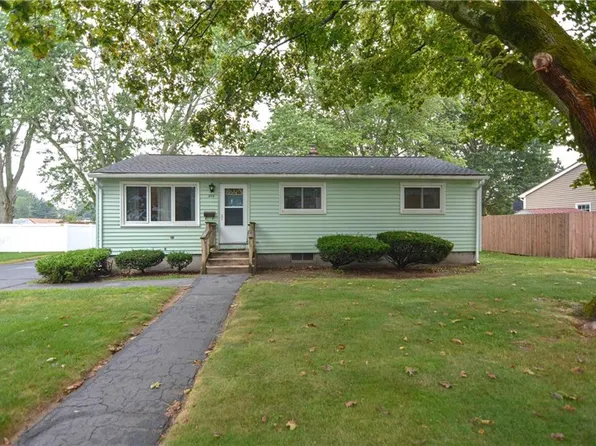 206 Asylum Rd, Warwick, RI 02886