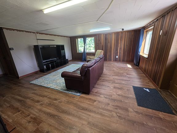 5th image of 1106 Ardmore St