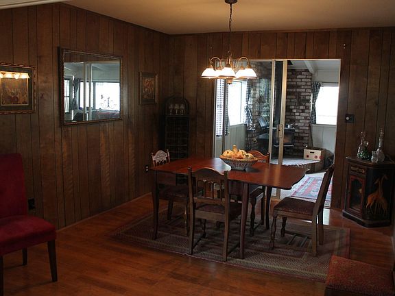 3rd image of 18914 Manzanita Dr